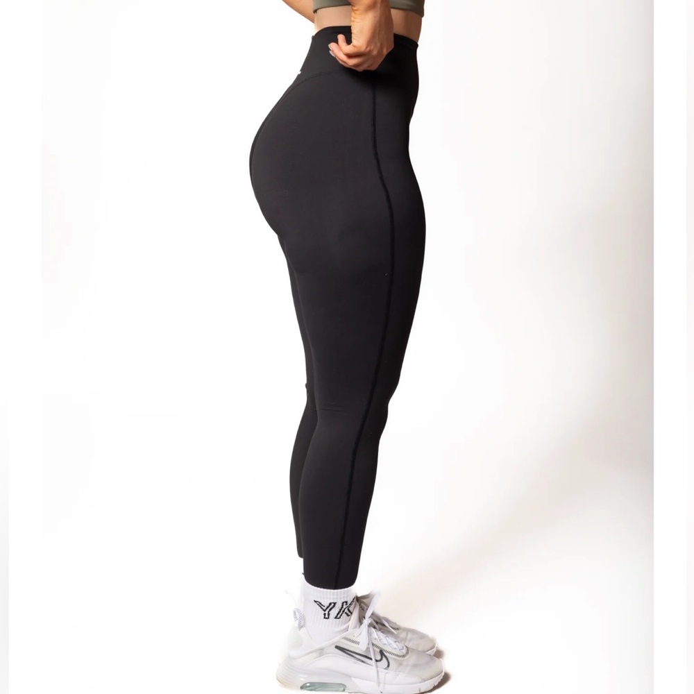 Yakkem Women’s leggings